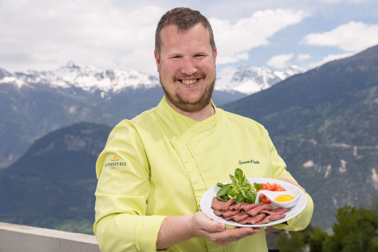 E039df3d3f7ee74b0b591e2d06d622830b8459bd